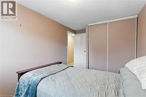 145 Rice Avenue Hamilton ON L9C 6R3