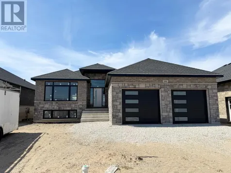 296 Ridge Street Saugeen Shores ON N0H 2C3
