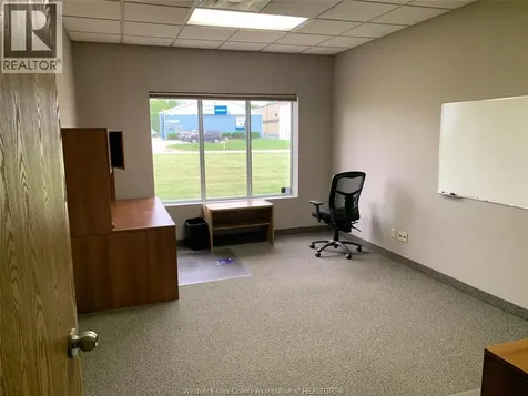 775 Gillard Street Wallaceburg ON N8A 5G7