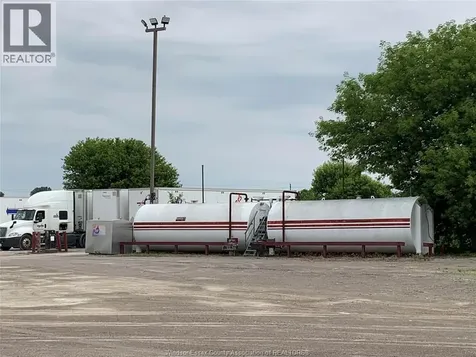 775 Gillard Street Wallaceburg ON N8A 5G7