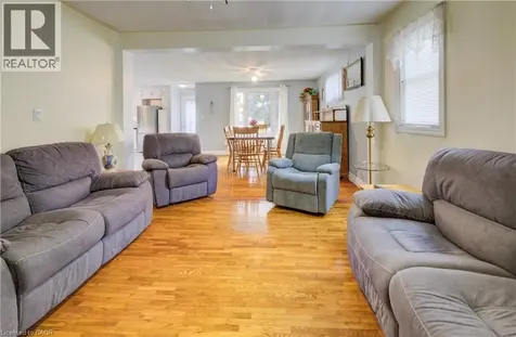 254 Wellington Street West Mount Forest ON N0G 2L0