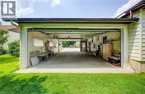 254 Wellington Street West Mount Forest ON N0G 2L0