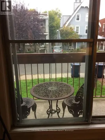 204 Bruyere Street Ottawa ON K1N 5E3