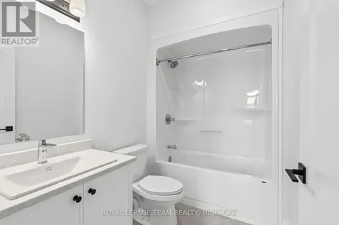 1076 Moore Street Brockville ON K6V 0H2