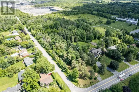 5486 Old Richmond Road Road West Ottawa ON K2R 1E4