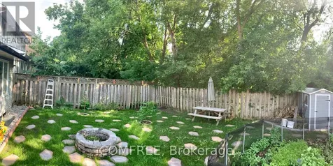 152 Twyford Street Ottawa ON K1V 0V7
