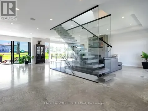 46 Forest Hill Road South Stormont ON K0C 1P0