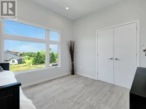 46 Forest Hill Road South Stormont ON K0C 1P0