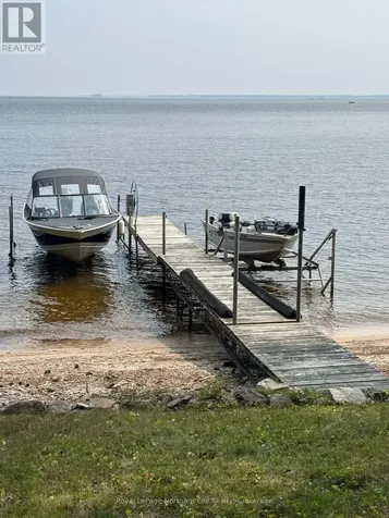 16 Muskie Bay Lake Nipissing Nipissing ON P0H 1W0