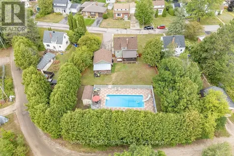 25 Laurentian Street Deep River ON K0J 1P0