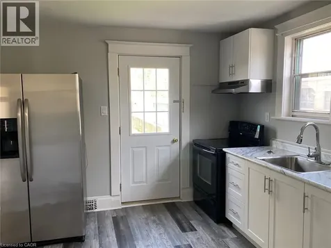 246 Madison Avenue South Kitchener ON N2M 3H4