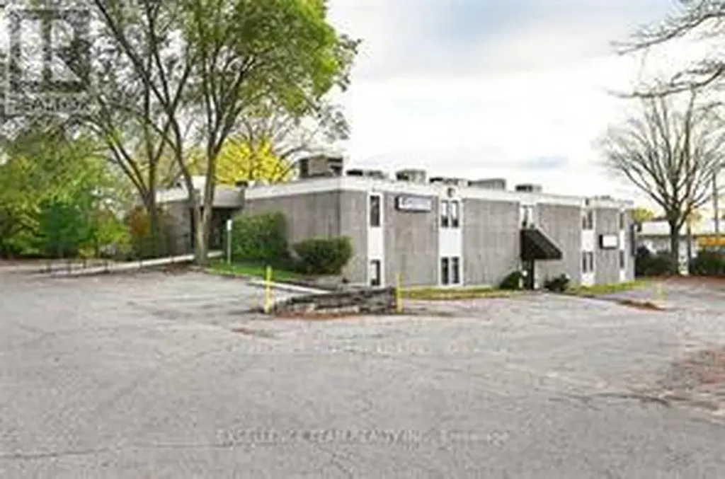 309 Park/unit 206 B Street Brockville ON K6V 6E5