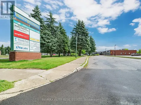 210 Memorial Avenue Orillia ON L3V 7V1