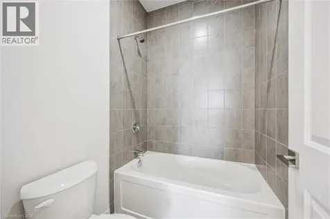 525 Erinbrook Drive Kitchener ON N2E 0L4