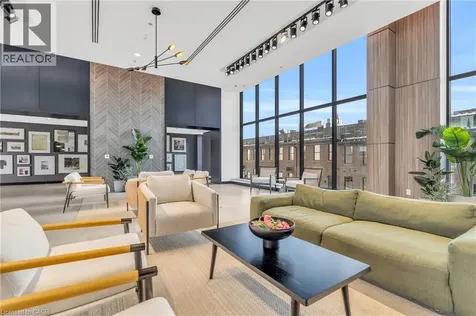 15 Glebe Street Cambridge ON N1S 0C3