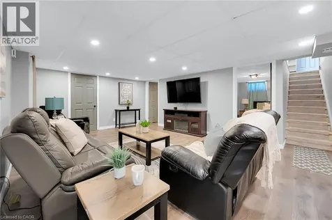 188 Fisherville Road Selkirk ON N0A 1P0