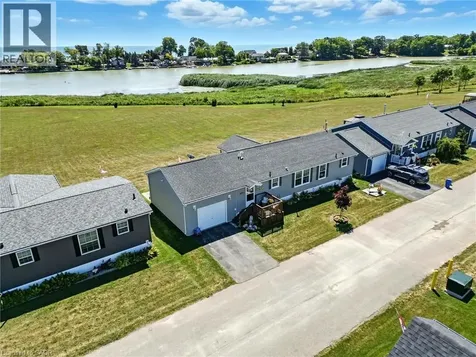 55 Riverbend Crescent Nanticoke ON N0A 1L0