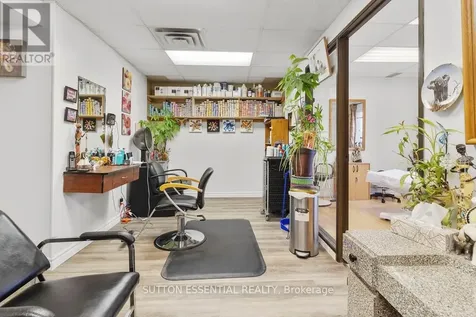 27 King Street East Brockville ON K6V 1A7