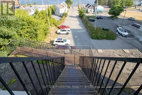 27 King Street East Brockville ON K6V 1A7