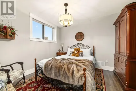 72 Darling Drive Selwyn ON K0L 2W0