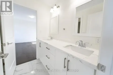 43 Joanne Crescent Wasaga Beach ON L9Z 2N9