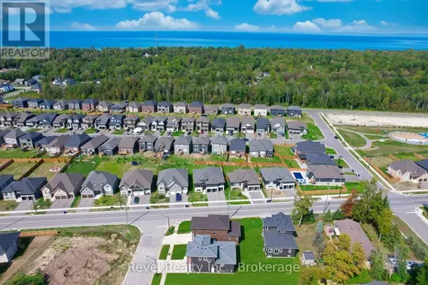 43 Joanne Crescent Wasaga Beach ON L9Z 2N9