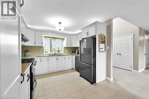 390 Mountain Road Grimsby ON L3M 4E7