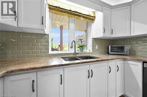 390 Mountain Road Grimsby ON L3M 4E7