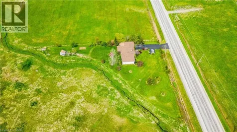 390 Mountain Road Grimsby ON L3M 4E7