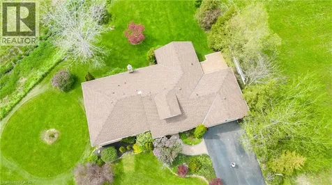 390 Mountain Road Grimsby ON L3M 4E7