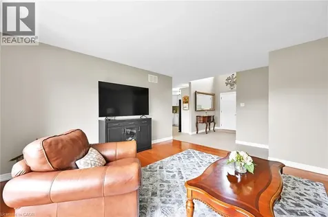 390 Mountain Road Grimsby ON L3M 4E7