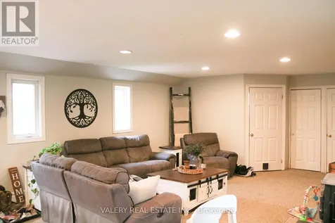 4295 Horseshoe Valley Road West Springwater ON L9X 1G1