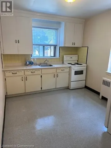 119 Macnab Street Hamilton ON L9P 3C2