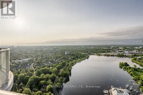 805 Carling Avenue Ottawa ON K1S 5W9