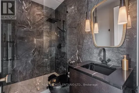 805 Carling Avenue Ottawa ON K1S 5W9