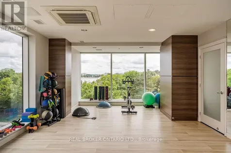 805 Carling Avenue Ottawa ON K1S 5W9