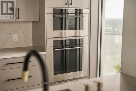 805 Carling Avenue Ottawa ON K1S 5W9