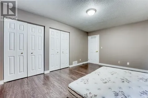 1329 Foster Avenue Windsor ON N8W 5P3