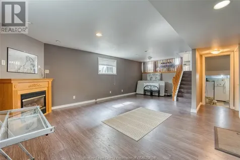1329 Foster Avenue Windsor ON N8W 5P3