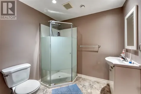 1329 Foster Avenue Windsor ON N8W 5P3