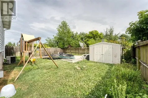 1329 Foster Avenue Windsor ON N8W 5P3