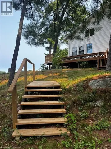 106 Loudon Island Nipissing ON P0H 1R0