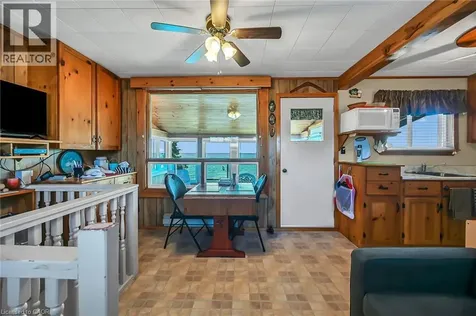 86 Lakeshore Road Selkirk ON N0A 1P0