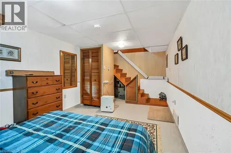 86 Lakeshore Road Selkirk ON N0A 1P0