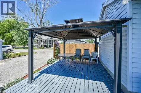 86 Lakeshore Road Selkirk ON N0A 1P0