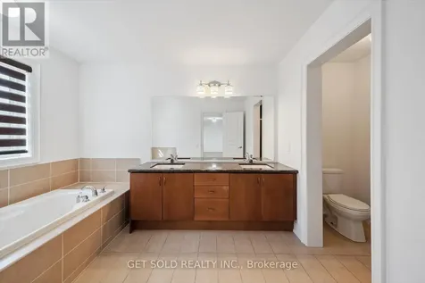 49 Blackberry Valley Crescent Caledon ON L7C 2C7
