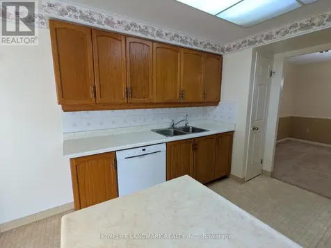 265 Westcourt Place Waterloo ON N2L 6E4