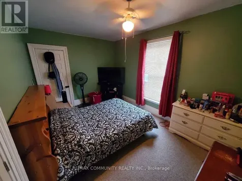 86 Victoria Street Brantford ON N3S 3K6