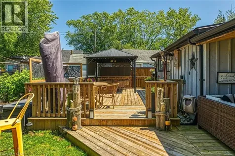 1023 Lakeshore Road Selkirk ON N0A 1P0