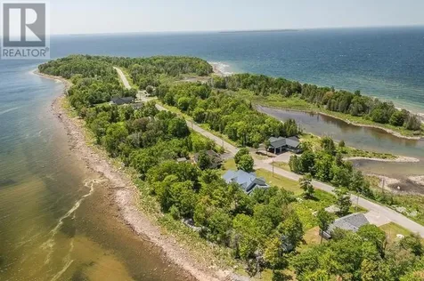 21 Lighthouse Point Drive Thessalon ON P0R 1L0